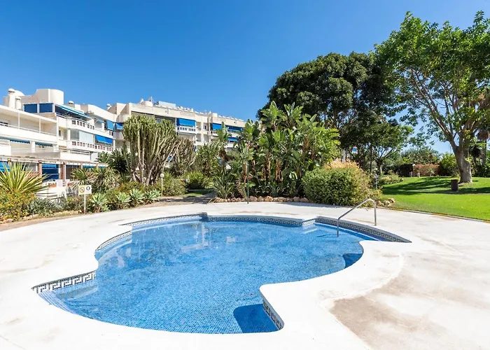 Costa Playa * טורמולינוס